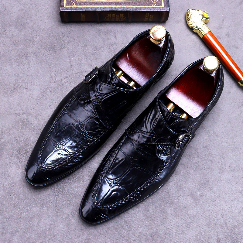 Pointed men's shoes business leather shoes Brock retro gentleman foreign trade a generation of men's leather leather shoes...