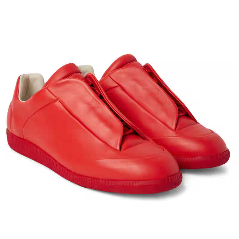 Trend Hot-selling European And American Women's Shoes Sports Shoes Low-top Fashion Black And White Red Shoes Round Head Ca...