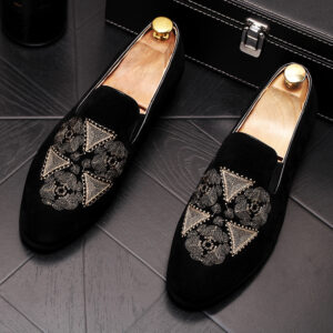 New Luxury Fashion Men Pointed Suede Embroidery Slip On Casual Oxford Shoes Wedding Groom Driving Homecoming Business Foot...