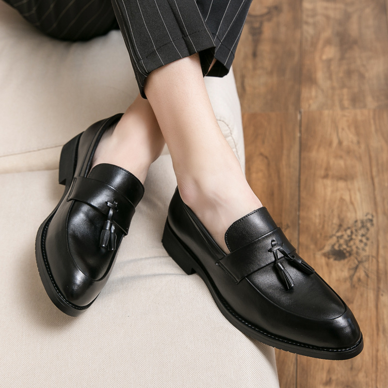 Men's Casual Leather Shoes British Style Pointed Business Suits For Work Groom Wedding Nightclub Hair Stylist Korean Style...