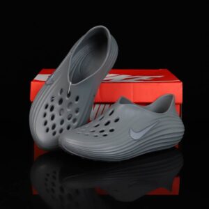 Nike ReactX Rejuven8 Is Suitable For Both Men And Women To Wear Sandals And Nike Slippers In Summer - Schuhe