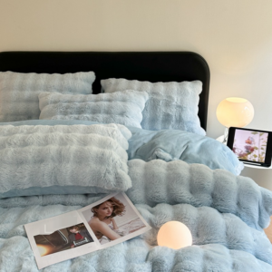 Plush Bed Milk Velvet Four Piece Bedding Thick Fleece Winter Bed Sheet Quilt Three Piece Set - Waschen & Reinigen
