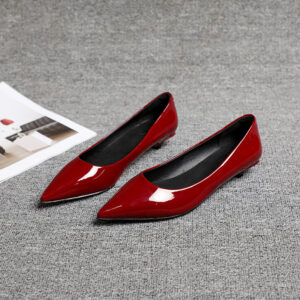 Spring new commuter style pointed head medium low heel single shoes women's thin heel patent leather work shoes women's bl...
