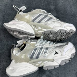 Don't Miss XLG RUNNER Gray And White Unisex Retro Fashion Trend Street Casual Running Shoes - Schuhe | Technik & Gadgets