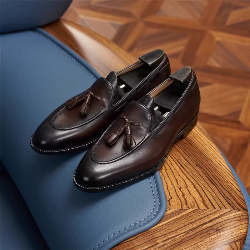 Black Leather Fringe Business Shoes Men's British Style Casual Leather Loafers Slip-On Single Shoes Party High Quality Sho...