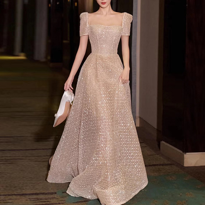 Elegant Square Neck Wedding Dress - Slim Fit Bridal Gown With Sparkling Sequins (A-Line Silhouette Lightweight Tulle For C...