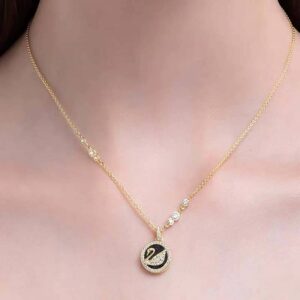 SwarovskiLEATHER SWAN Love Swan Female Clavicle Chain