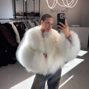 ​​Faux Fur Coat With Shawl Collar – Trendy Oversized Vegan Fur Jacket (6 Colors) | Streetwear & Aesthetic​​ - Damenbekleidung