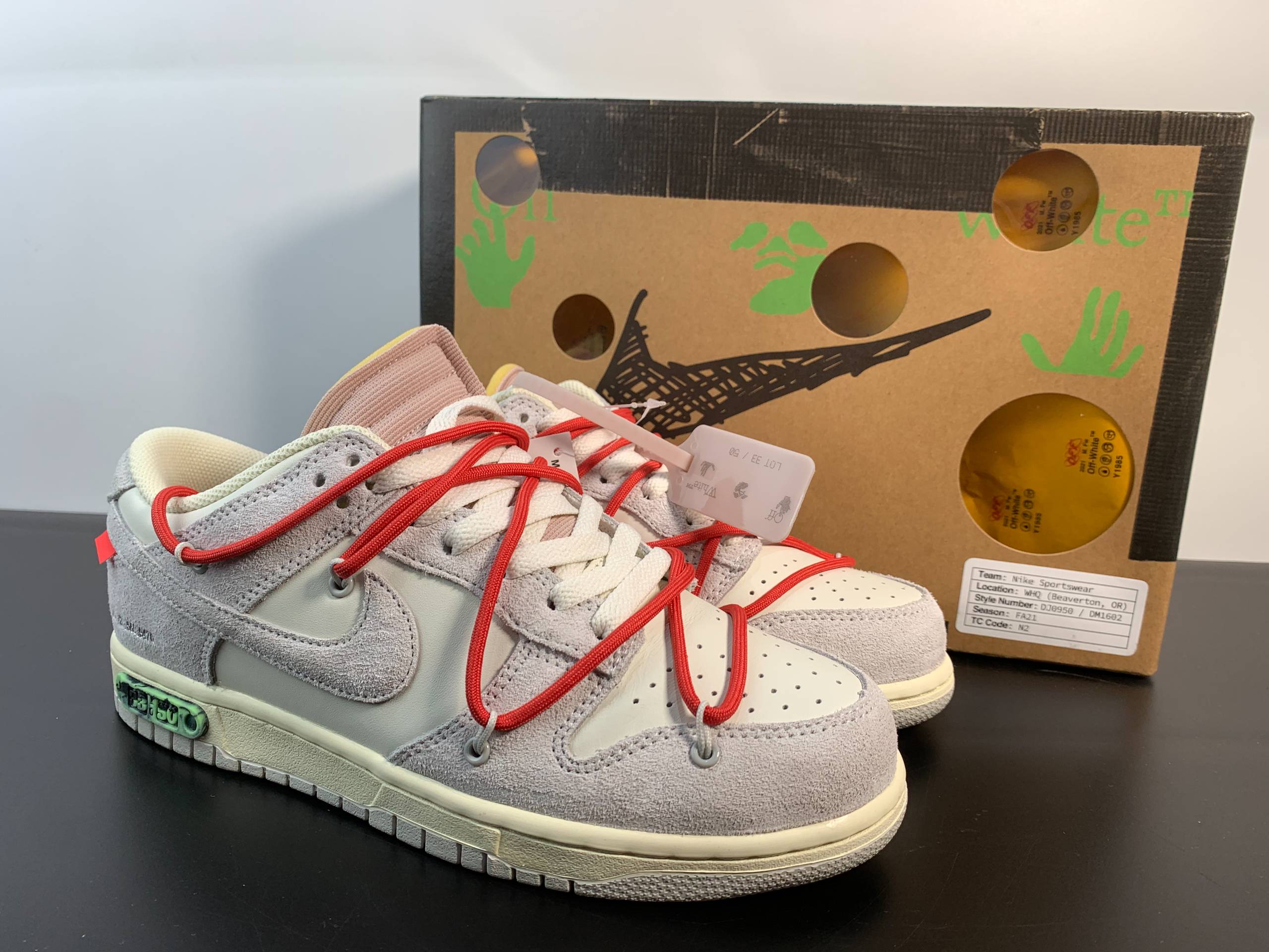Don't Miss Out, Family Members. Wherever You Go, This Pair Of Shoes Will Be Your Highlight - Schuhe | Technik & Gadgets