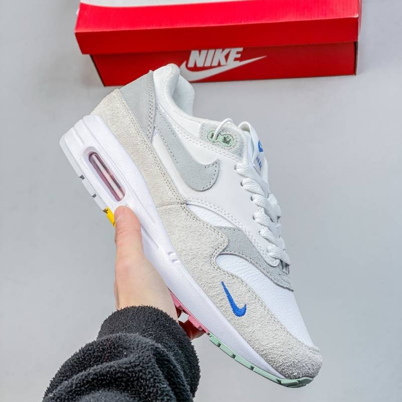 The Nike Air Max 1 Is A Comfortable, Shock-absorbing, Breathable, Lightweight, Fashionable And Multi-functional Running Sh...