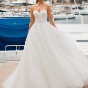 Women's clothing wholesale wedding dress 2023 new spring and summer bride trailing tube top slim slimming wedding dress tu...