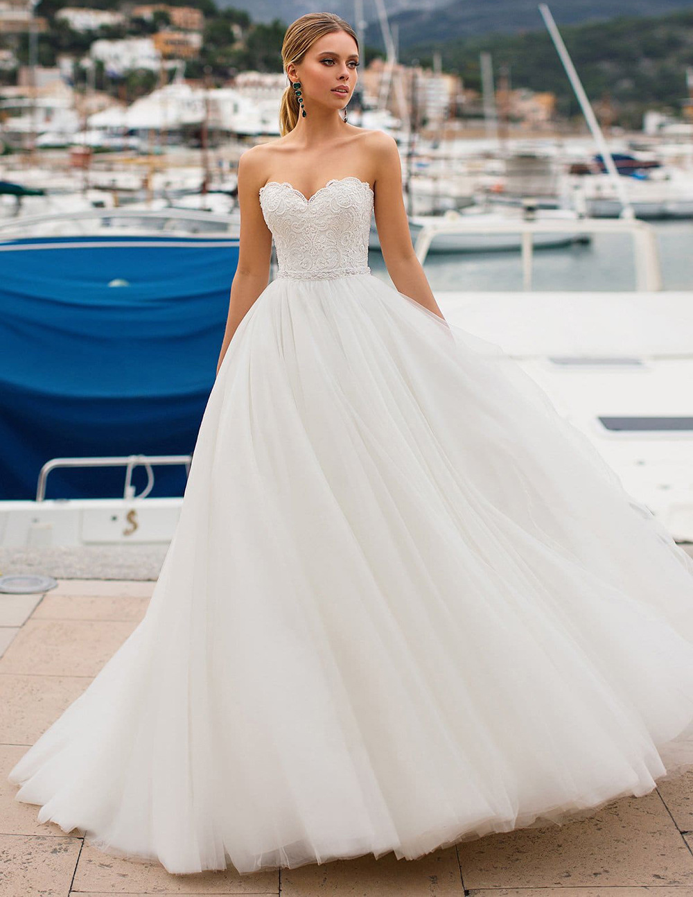 Women's clothing wholesale wedding dress 2023 new spring and summer bride trailing tube top slim slimming wedding dress tu...