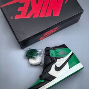 Having It Means Having Fashion And Happiness. Don't Wait, Place Your Order Right Away! Fashionable Sports Shoes And Casual...