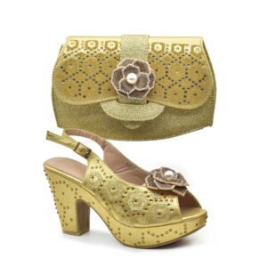 For the dinner party, pair stereo parquet beaded chunky sandals with the same color point diamond handbag set - Schuhe