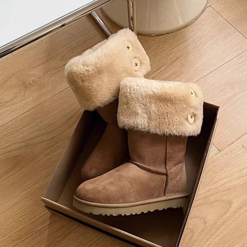 2023 Winter New Europe And The United States Hot Button Two Wear Snow Boots Female Sheep Fur One Velvet Inside Warm Mid-ca...