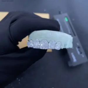 Custom Made Hip Hop Iced Out Sterling sier Jewelry Permanent Cut VVS Moissanite Diamonds Teeth Mouth Grillz - Geschenke