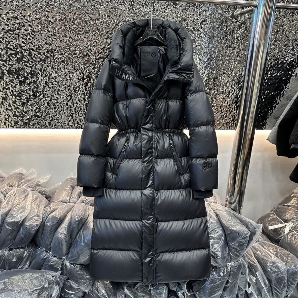 Women's Premium Black & Gold Longline Down Coat – Hooded, Waist-Defined Winter Jacket With High Fill Power (86-90% White...