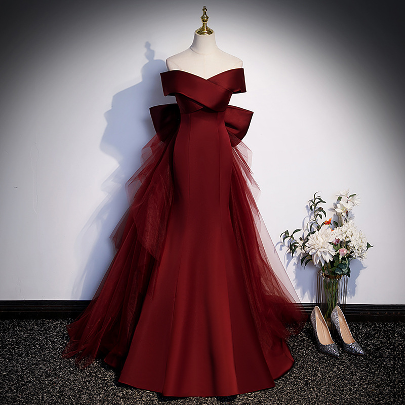 Burgundy wedding dress toast dress bride socialite light luxury engagement wedding one-shoulder evening dress art test fis...