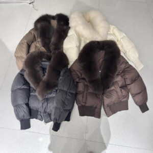 Women's Winter Down Jacket Short Puffy Coat With Detachable Fox Fur Collar, Lightweight Warm Oversized Parka For Petite Wo...