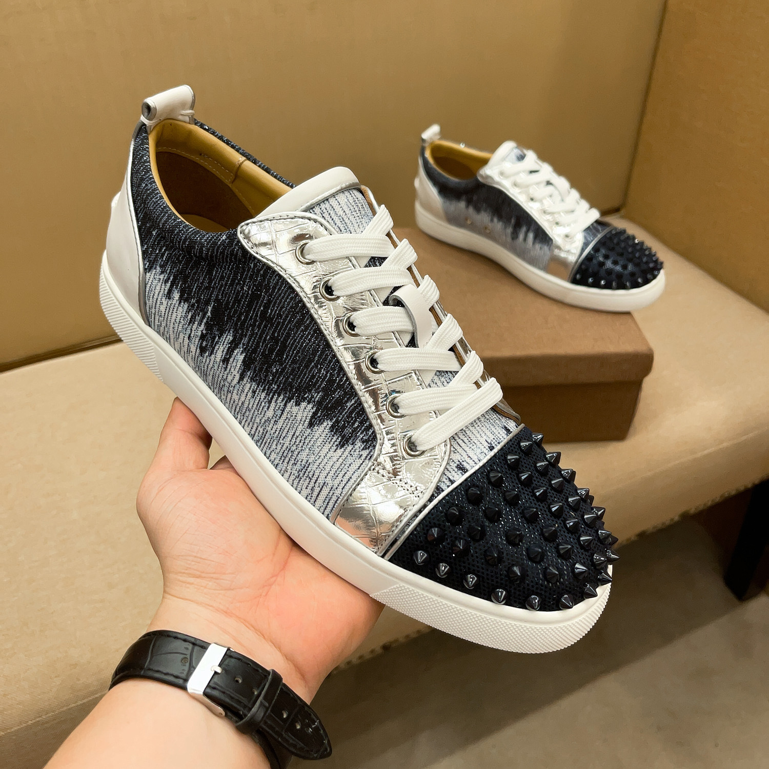 European station men's shoes cl rivets sequin metal low-cut red sole shoes trendy versatile genuine leather casual sneakers European fashion