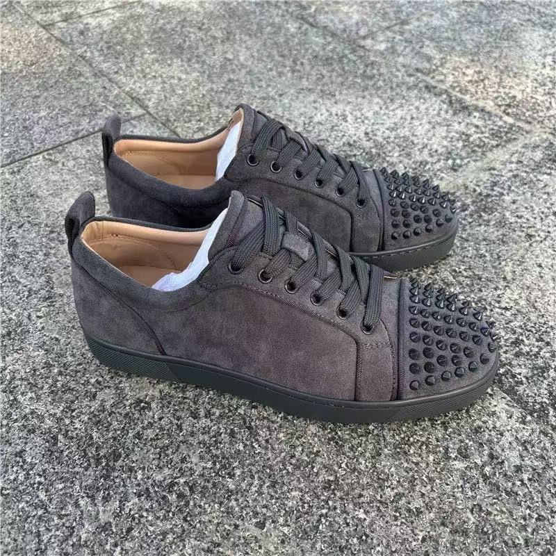Men's Red Soled Studded Shoes CL Couple Style With Toe Studs Trendy Casual Sneakers For Women - Schuhe | Technik & Gadgets