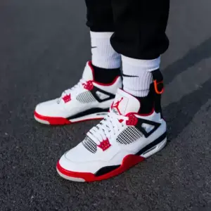 Nike Unisex Air Jordan 4 Retro Shoes White/Fire Red-black-tech Grey - Andere Sportarten | Technik & Gadgets
