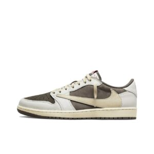 Jordan Mens Air Jordan 1 Low OG DM7866-162 Travis Scott-Reverse Mocha - Andere Sportarten | Technik & Gadgets