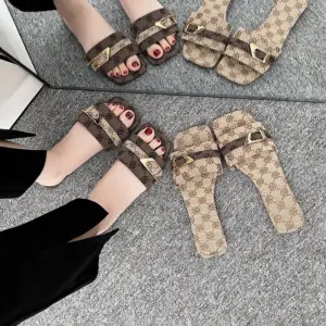 Womens Brown Beige Monogram Slide Sandals Metal Buckle For Summer Casual Daily Wear - Schuhe | Technik & Gadgets